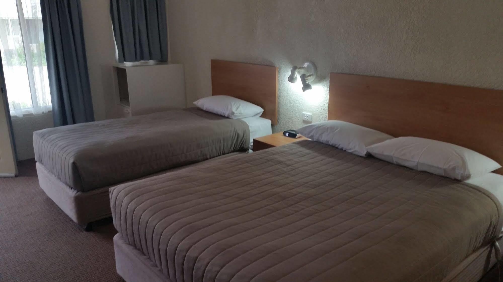 Boulevarde Motor Inn Wagga Wagga Dış mekan fotoğraf